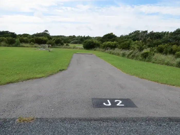 J002