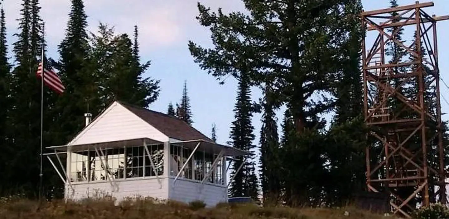 Spyglass Cabin