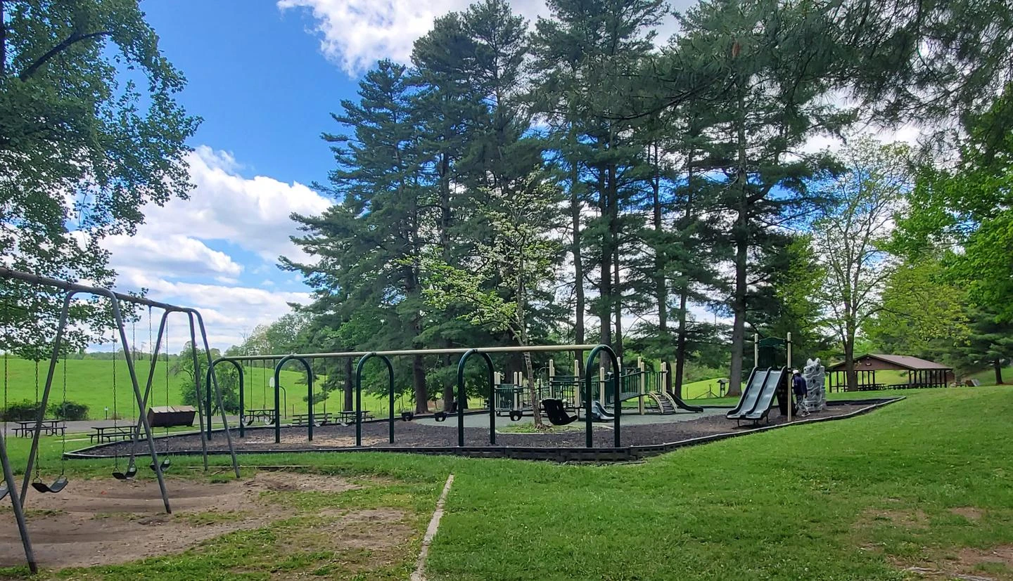 Grandview Playground Shelter