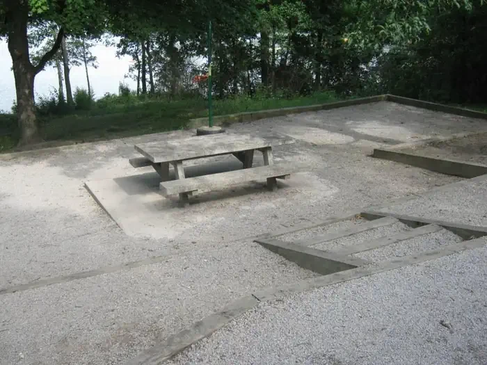 187