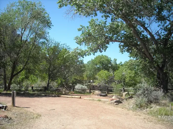 B054
