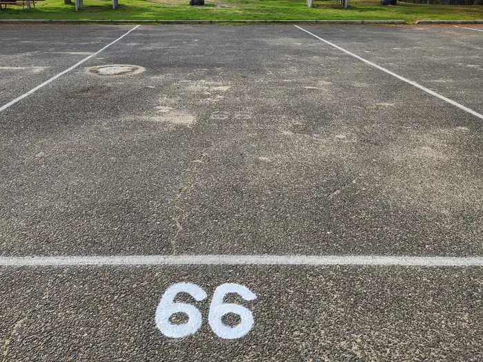 066