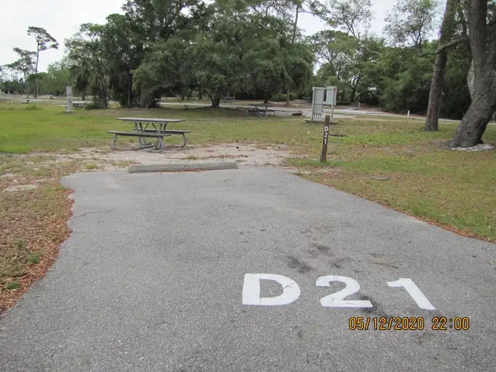 D021
