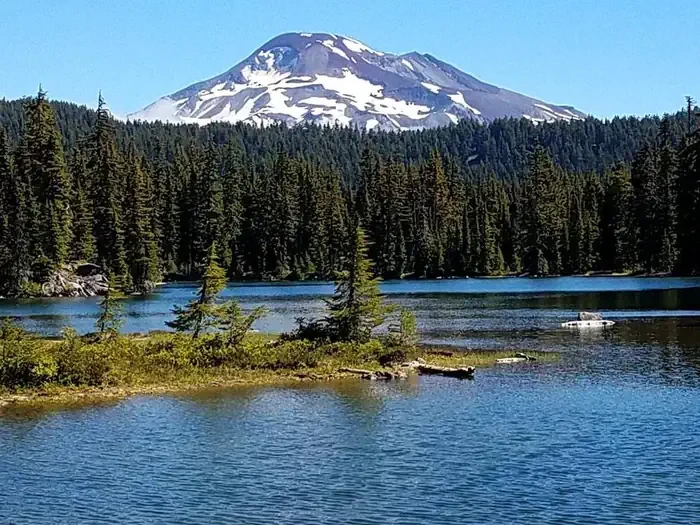 Three Sisters - Sisters Mirror Trailhead