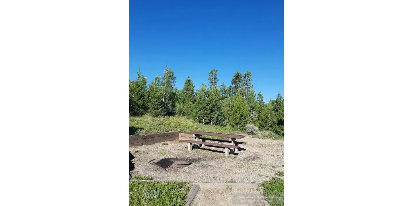 B002
