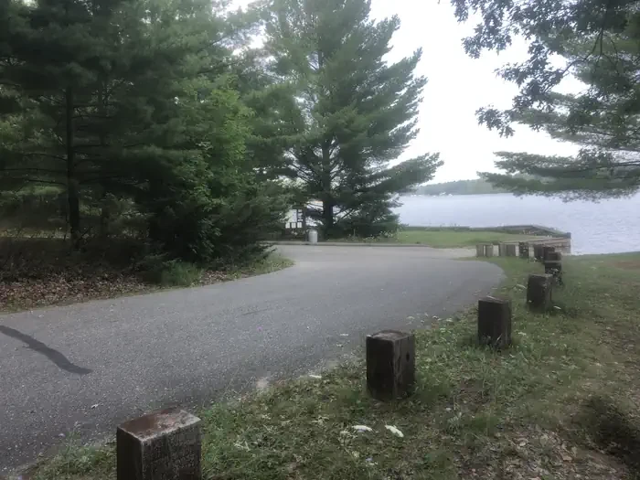 Round Lake