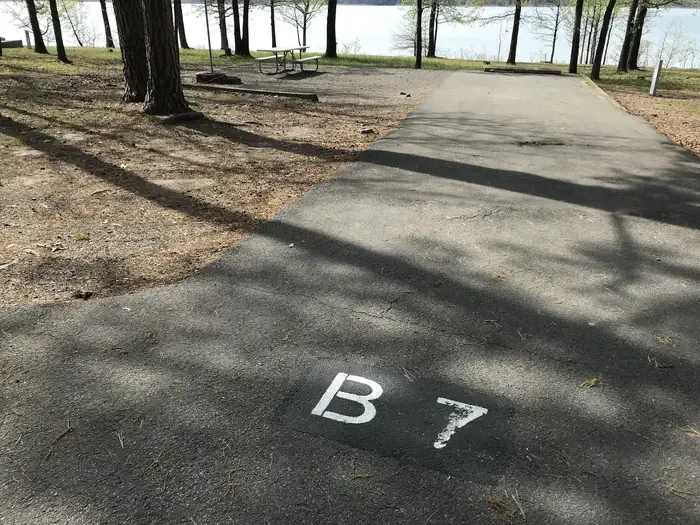 B07