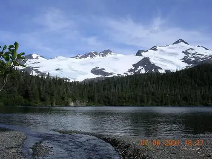 Lower Paradise Lake Cabin