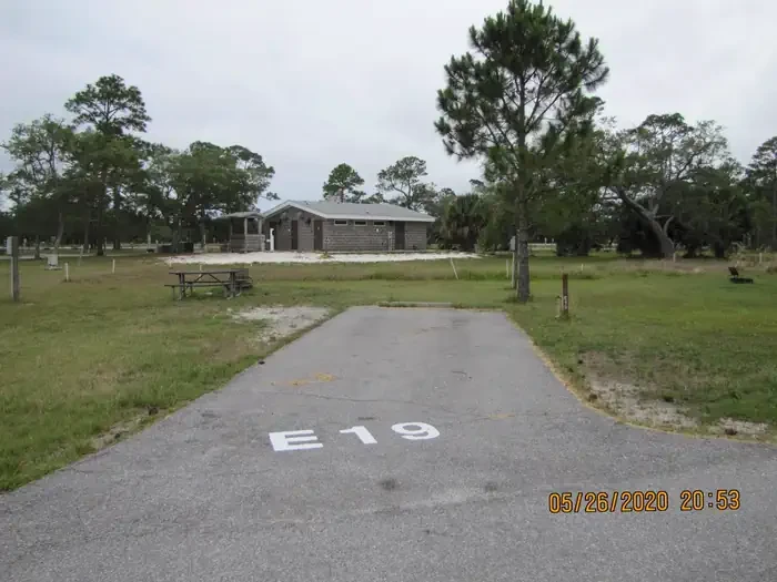 E019