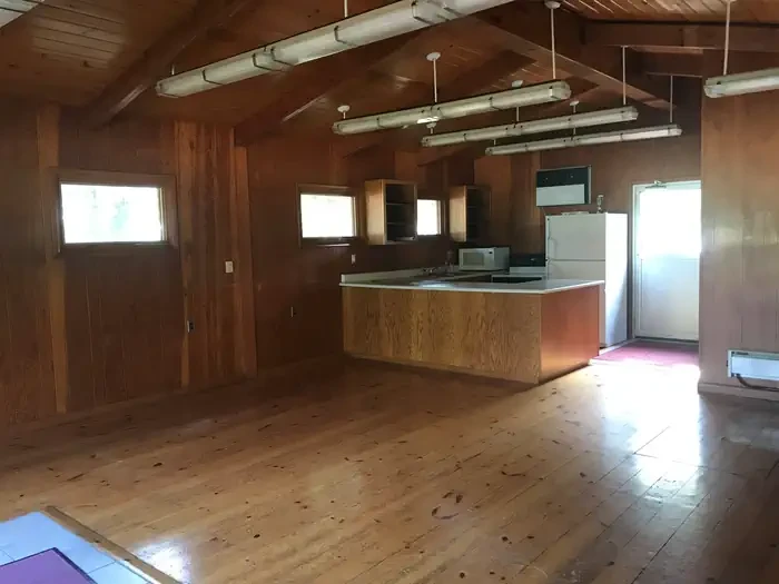Miner'S Retreat Enclosed Shelter (ia)