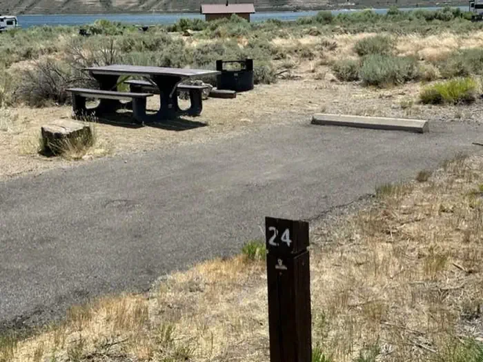 B24