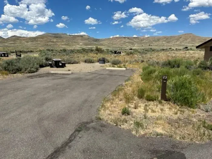 B23