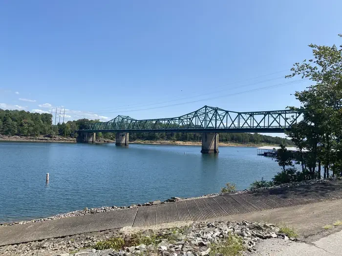 Narrows (ar)