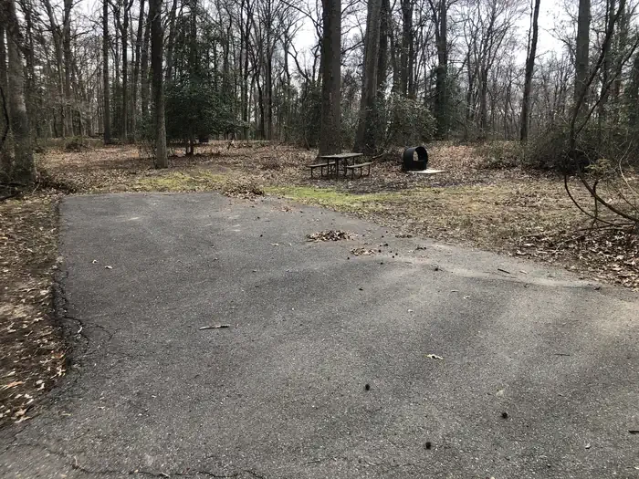 D122