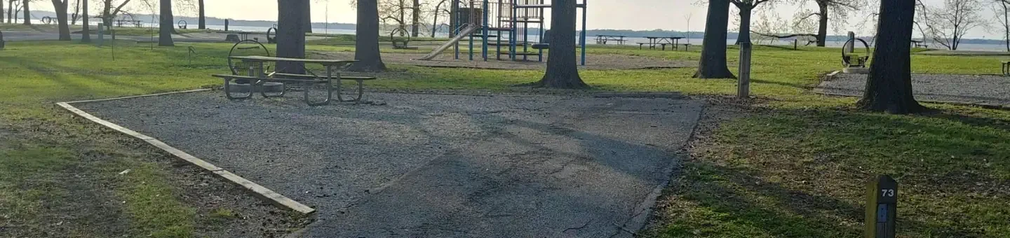 073