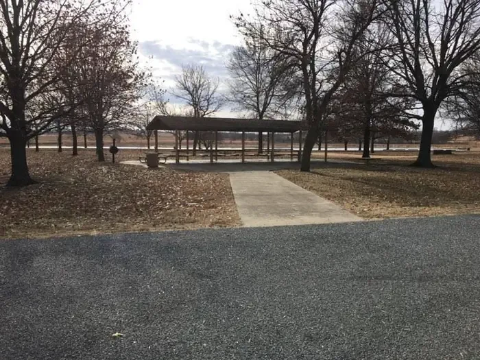Outlet Shelter