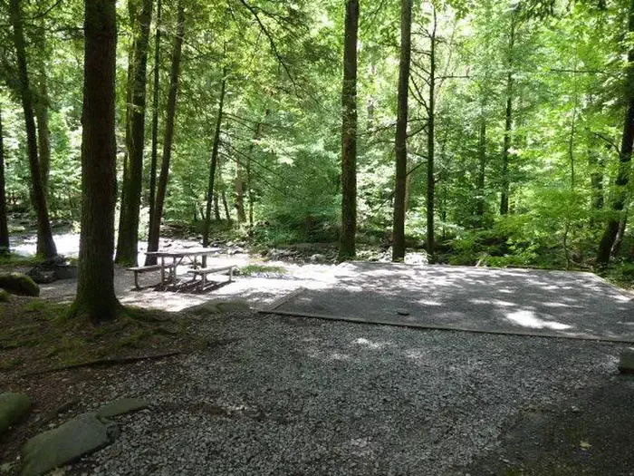 B09