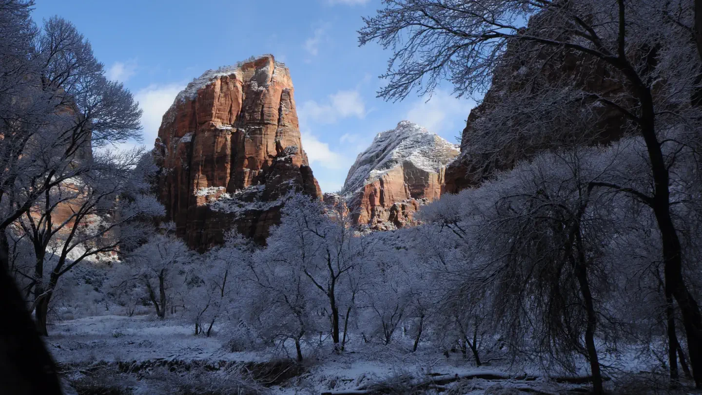 Angels Landing: Winter (Hikes on December 1 - February 28)