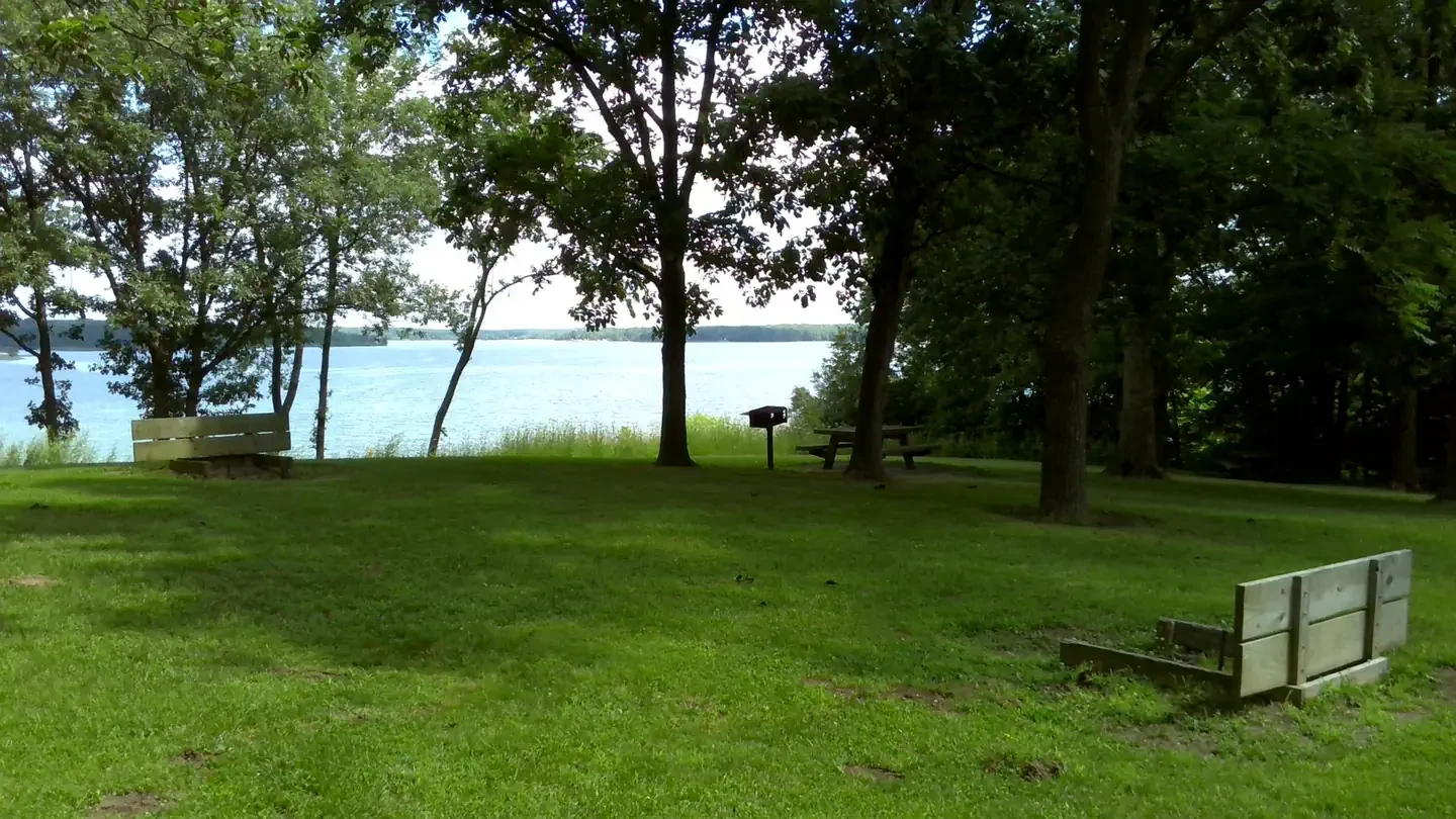 Dam East Picnic Shelter (Shelbyville)