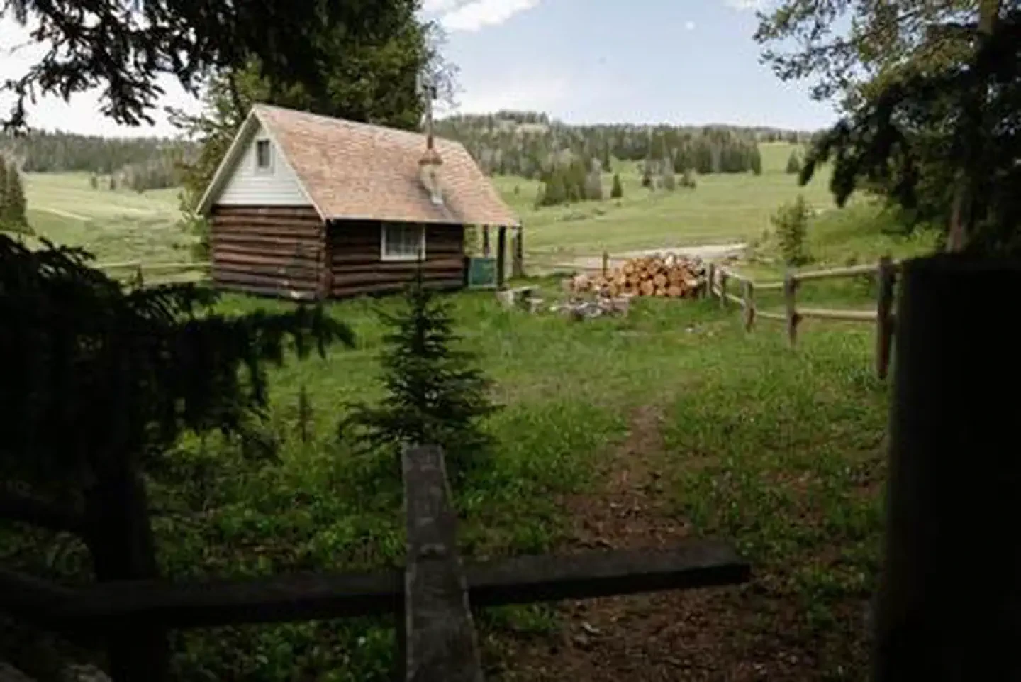 West Fork Cabin (s of Ennis)