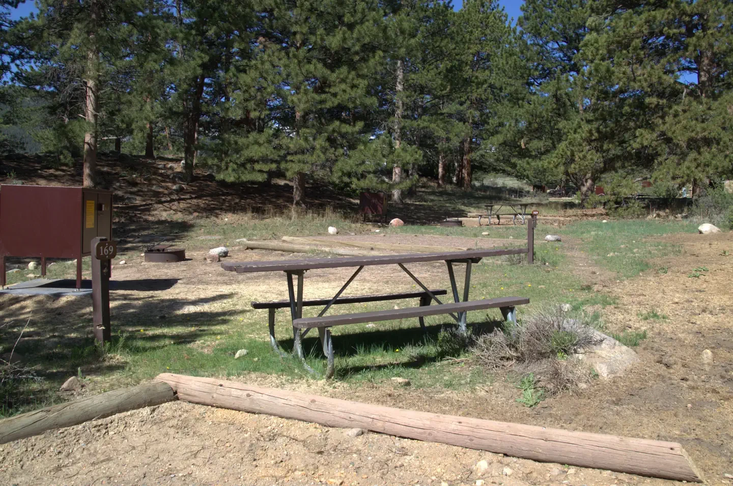 B169