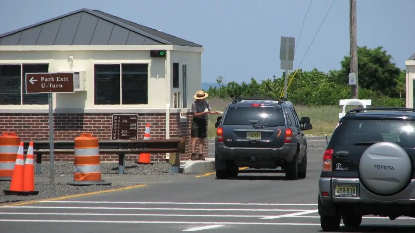 Sandy Hook Beach Parking