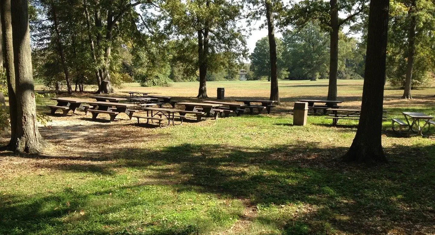 Fort Hunt Picnic Areas
