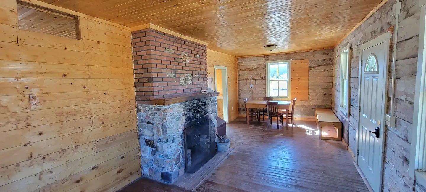 Seely Creek Guard Station