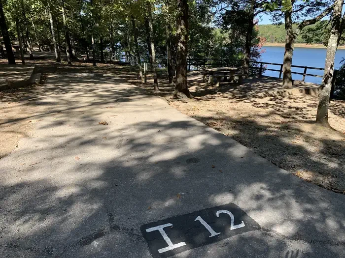 I12