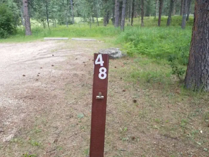048