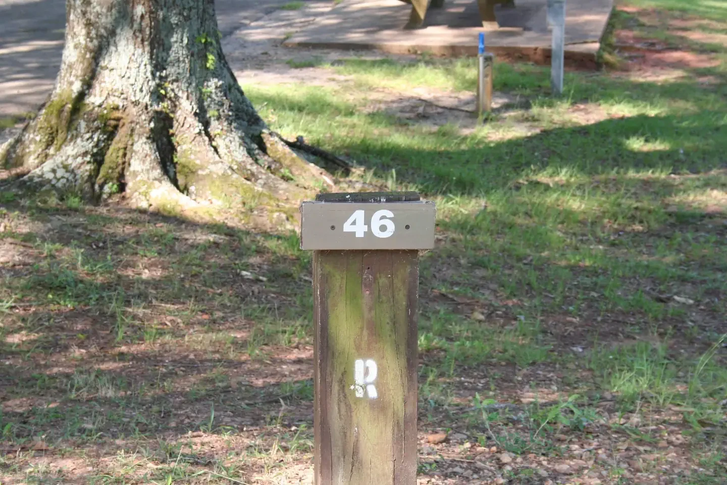 046