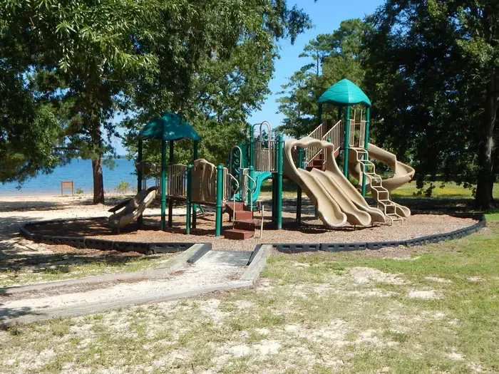Palmer Point Shelter
