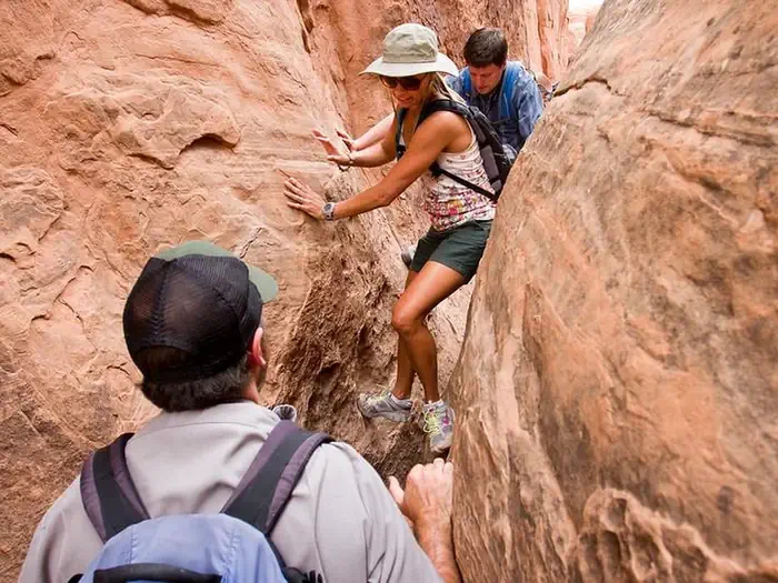 Ranger-Guided Fiery Furnace Loop Tour - Arches
