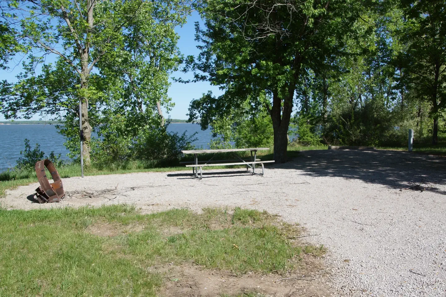 A09