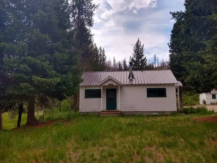 Beaver Creek Cabin (id)
