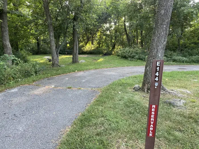 E144