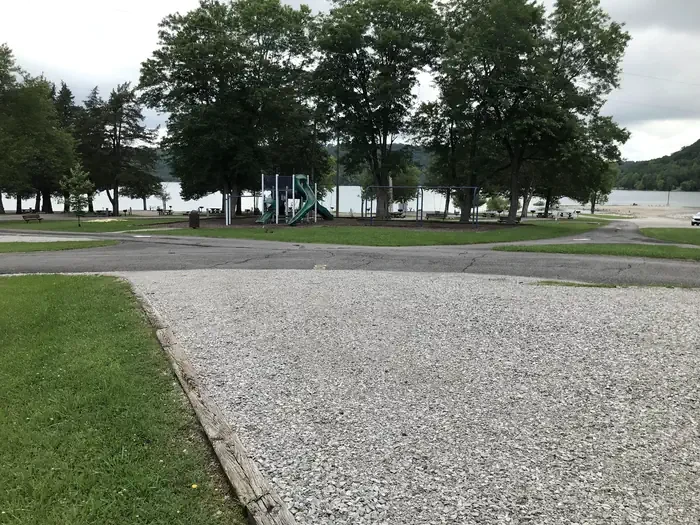 100