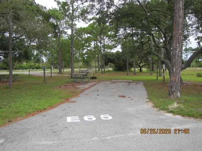 E065