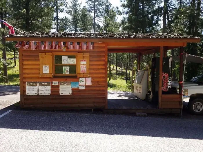 Horsethief Lake Campground