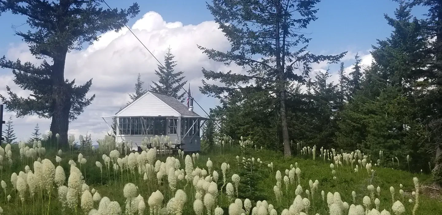 Spyglass Ground House