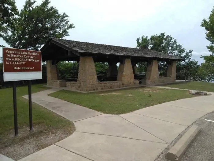Veterans Lake Pavilion
