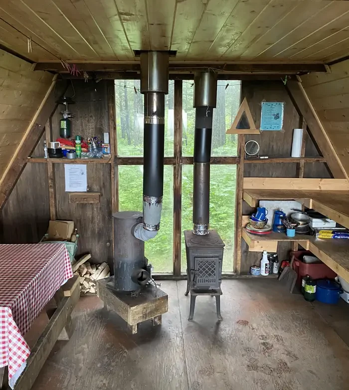 Hook Point Cabin
