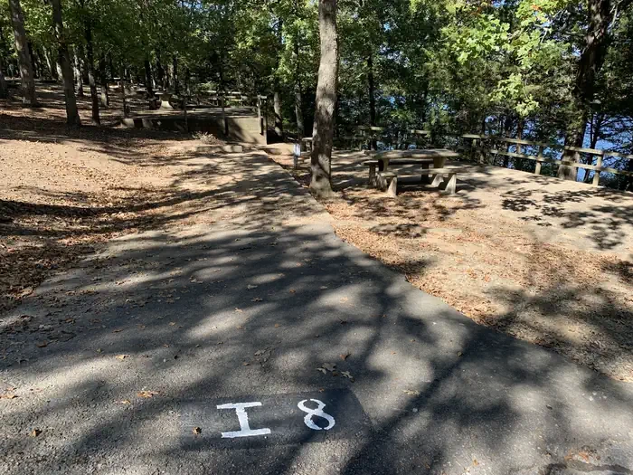 I08