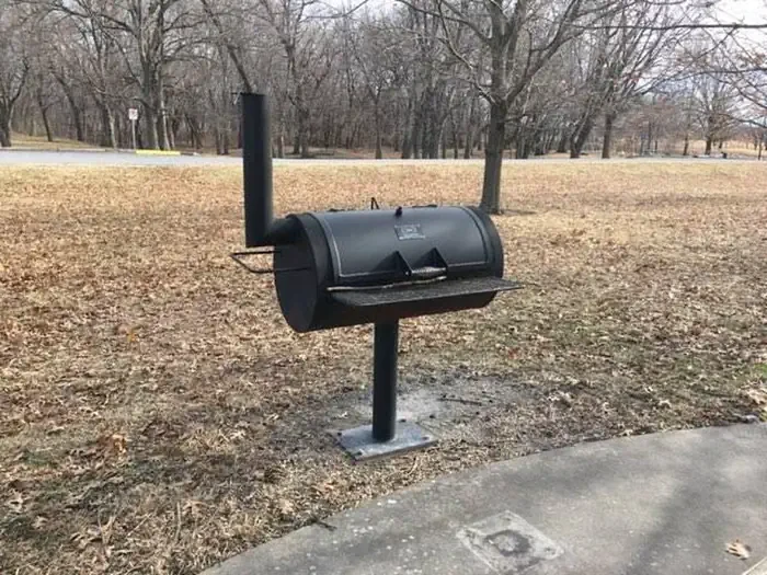 Outlet Shelter