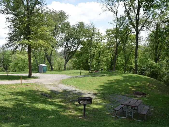 Fifteen Mile Creek Campsite