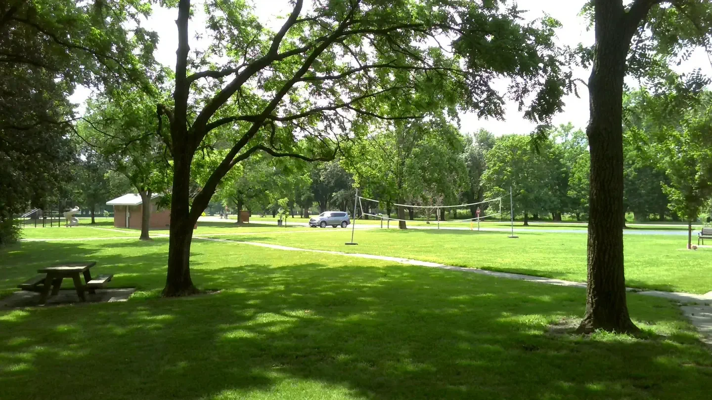 Dam East Picnic Shelter (Shelbyville)