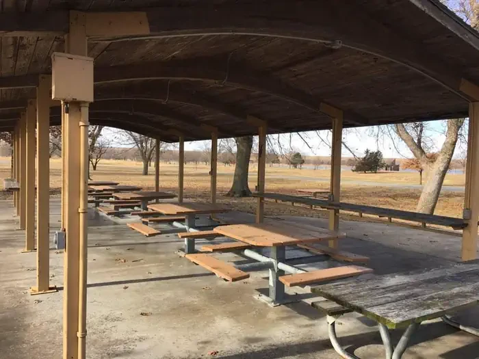 Outlet Shelter