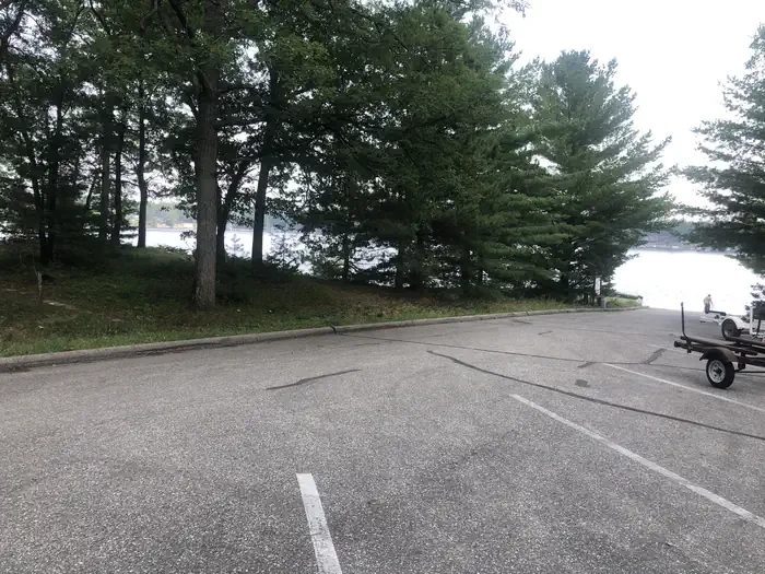 Round Lake
