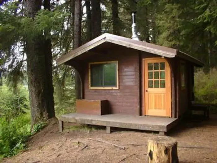 Admiralty Cove Cabin