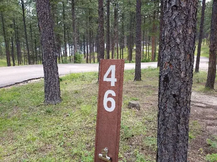 046